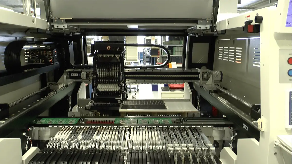 SMD Bestückung in Schweizer Qualität